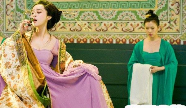 历史中国四大美女羞花指的是谁(古代四大美女中有羞花之称的是杨玉环)  2