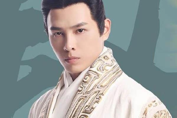 皓镧传女主被三个男人深爱，初恋是渣男，在吕不韦和嬴异人中取舍