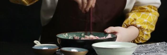 嫂子的饺子为什么好吃？原来是她加了一味调料，不好吃也难