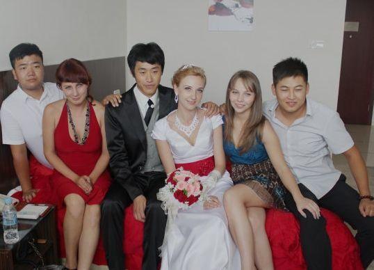 俄罗斯姑娘嫁到中国，这一点让很多中国男人都难以接受！