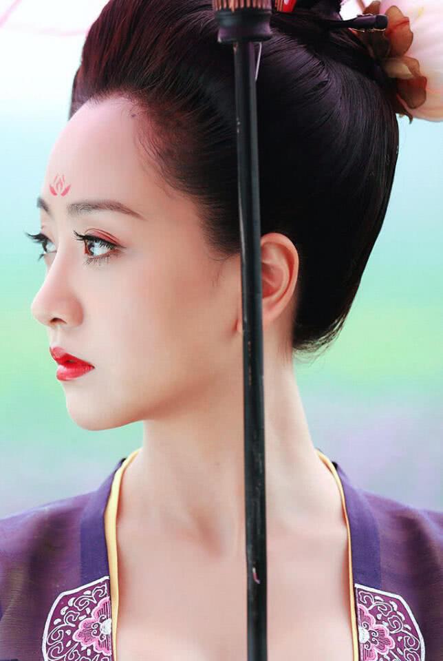 杨蓉为何在娱乐圈之中不红,于正导演一言点破原因