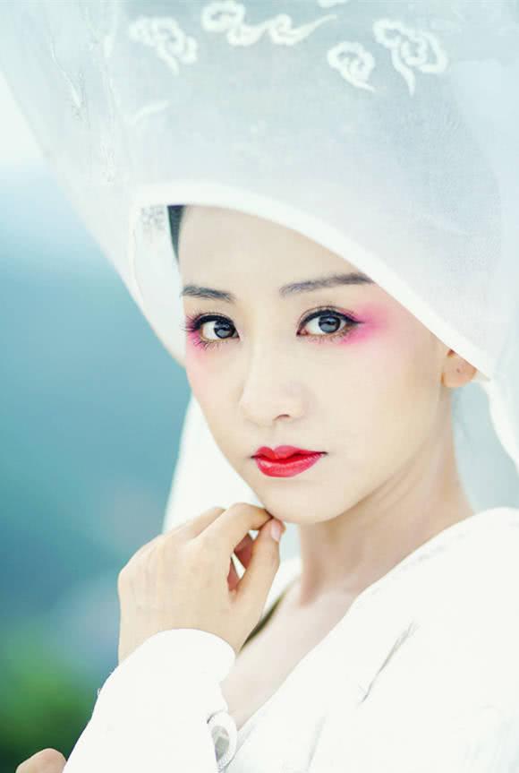 杨蓉为何在娱乐圈之中不红,于正导演一言点破原因