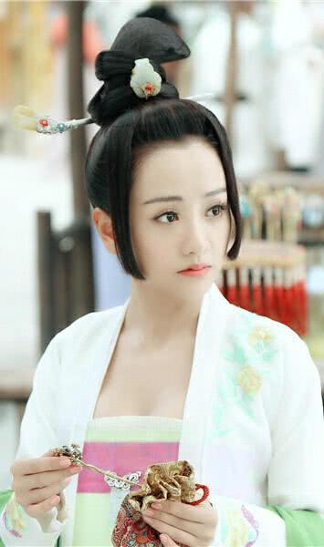 杨蓉为何在娱乐圈之中不红,于正导演一言点破原因