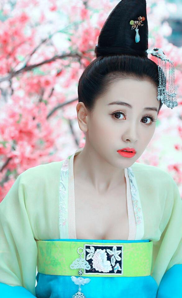 杨蓉为何在娱乐圈之中不红,于正导演一言点破原因