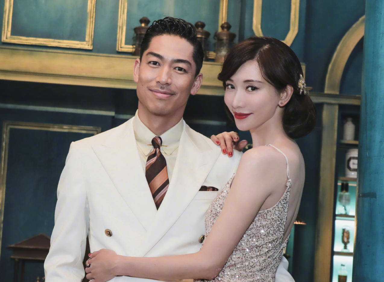 黑泽良平简介: 41岁黑泽良平大晒胸肌人鱼线,林志玲嫁到日本3年,过得怎么样?