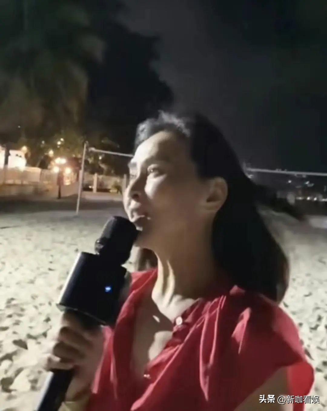 与黄志忠离婚11年的何音,如今彻底放飞,国外生活太惬意!