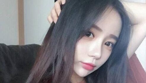 女生觉得发条朋友圈不妥