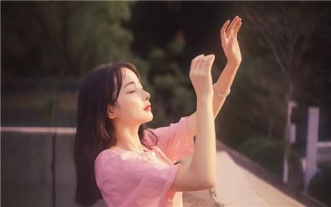 追女生送鞋子合适吗