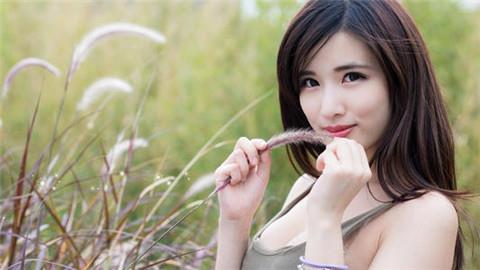 还留着你送给她的东西