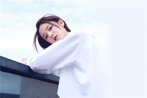 和刚认识的女生怎么聊天