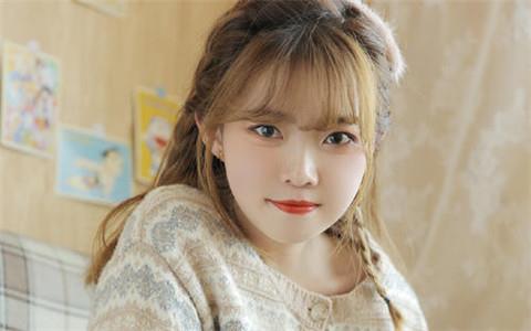聊天中植入角色扮演