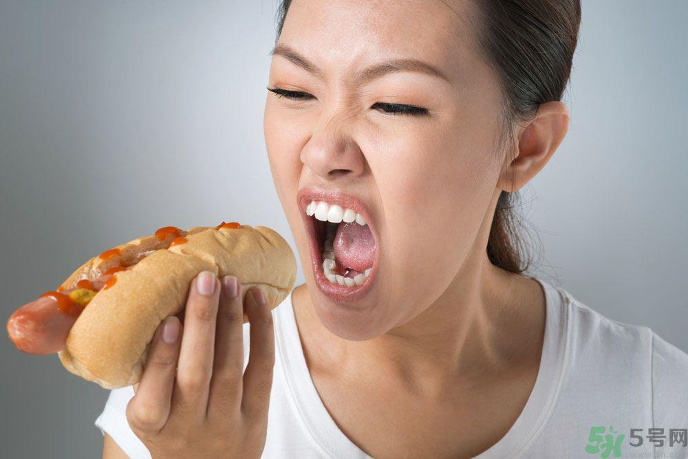 青春期女生吃很多是怎么回事？青春期女生很能吃怎么办？
