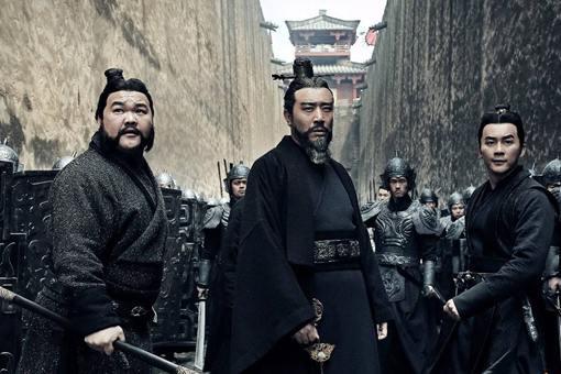 曹操死之前,为什么没杀司马懿却杀了杨修?