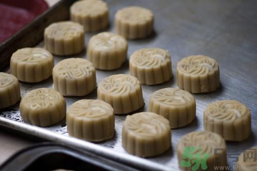 广式月饼烤多长时间?烤广式月饼的温度是多少