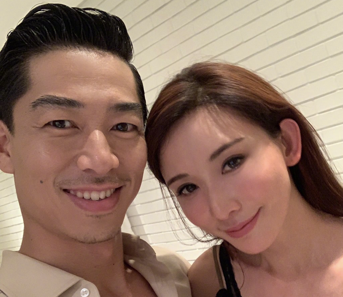 黑泽良平简介： 41岁黑泽良平大晒胸肌人鱼线，林志玲嫁到日本3年，过得怎么样？