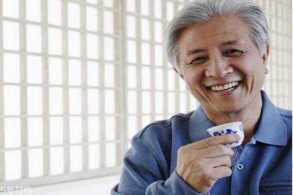 老人养胃需要注意的事项 老人养胃需要注意的事项
