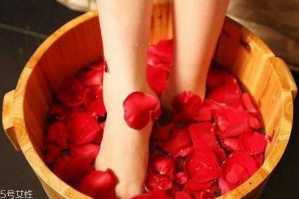 经期多喝红糖有什么好处 经期女性需要知道的事项 经期多喝红糖有什么好处 经期女性需要知道的事项