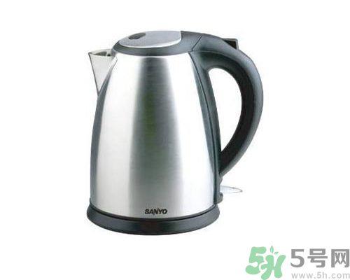 用电水壶烧水喝人会变笨吗?电水壶烧水好不好? 用电水壶烧水喝人会变笨吗?电水壶烧水好不好?