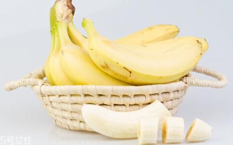 梨子煮熟吃有什么好处?熟梨的常见吃法 梨子煮熟吃有什么好处?熟梨的常见吃法