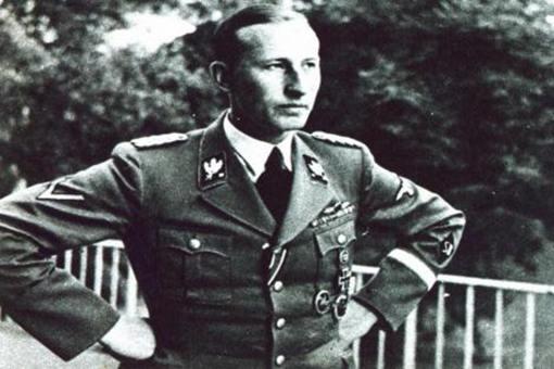 舒伦堡与海德里希的关系如何?