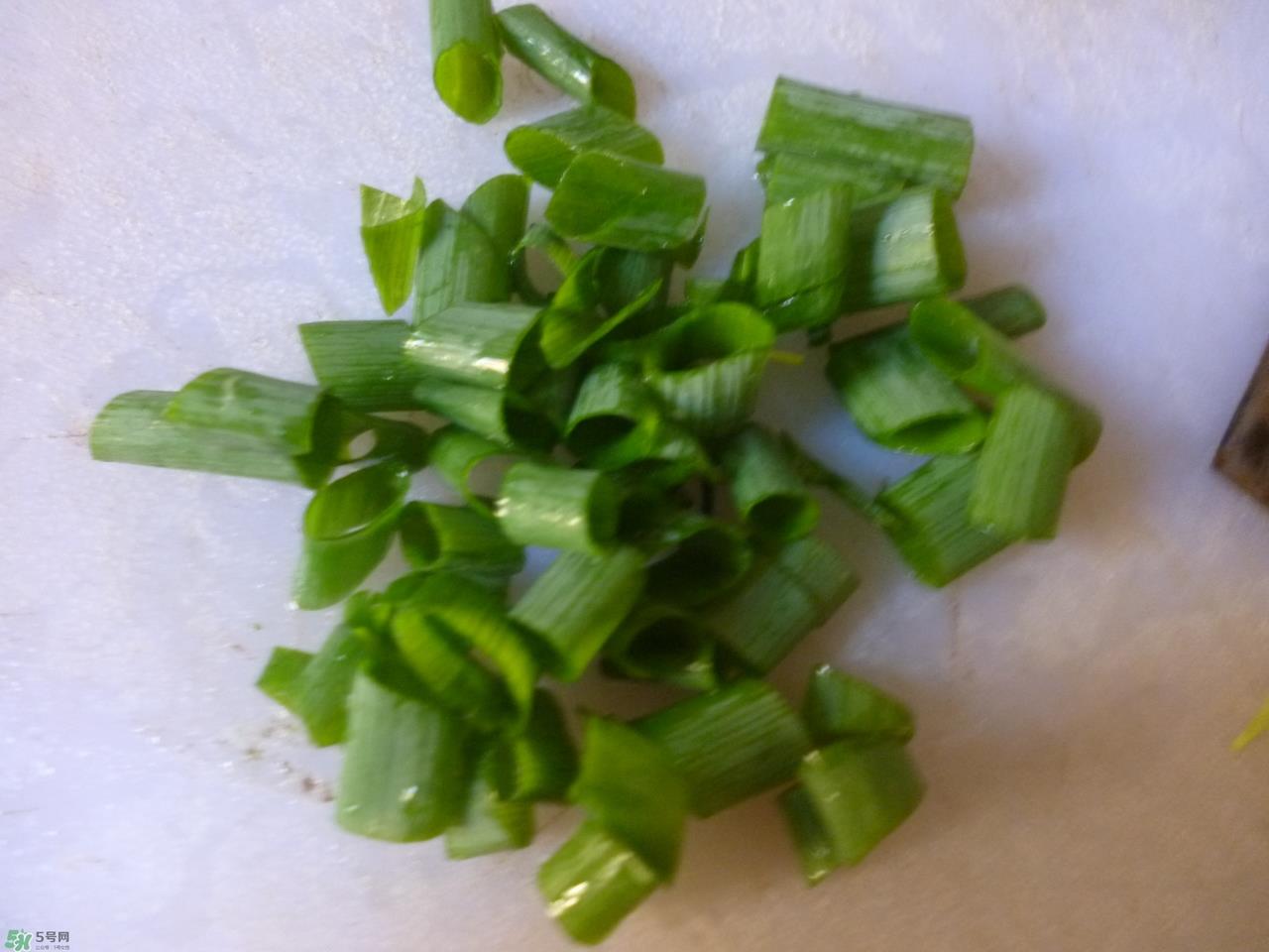 年糕汤的做法家常做法_年糕汤怎么做好吃 年糕汤的做法家常做法_年糕汤怎么做好吃