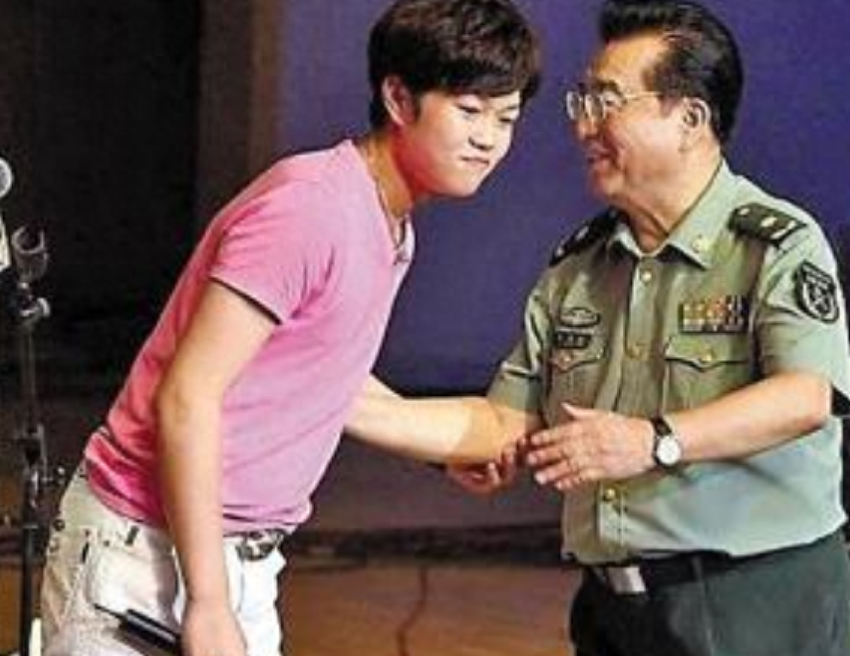 中国高音歌唱家李双江的人生路个人资料