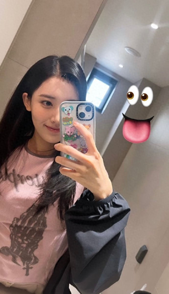 郑多彬的个人资料  她被称为“南韩最美童星”，00后 肤白貌美酷似徐璐