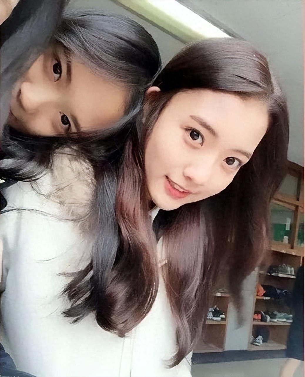 郑多彬的个人资料  她被称为“南韩最美童星”，00后 肤白貌美酷似徐璐