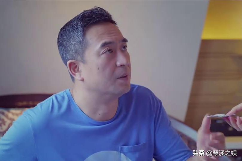 大叔张嘉译：一婚娶千金小姐被骂吃软饭，二婚娶知名演员被当成宝