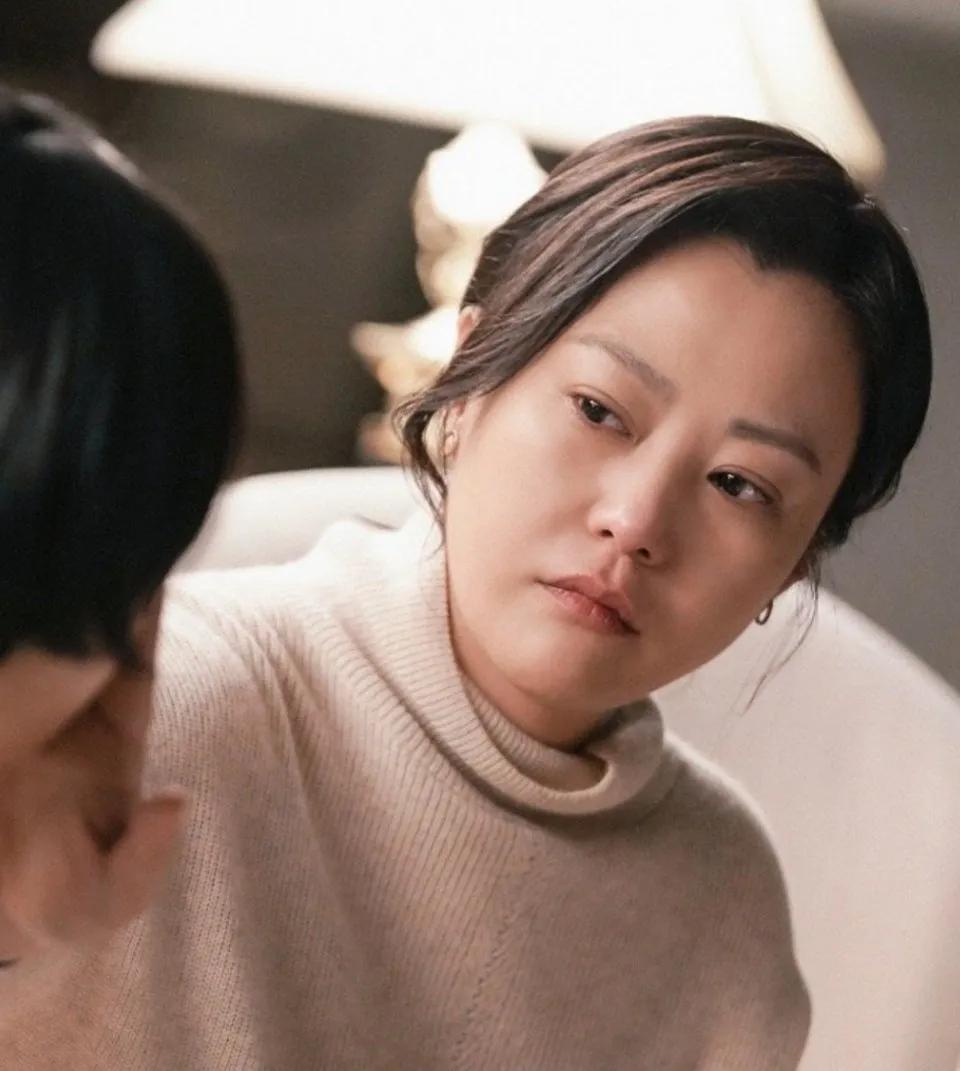 郝蕾：二婚嫁普通老公，生下双胞胎，离婚后生活状况如何？