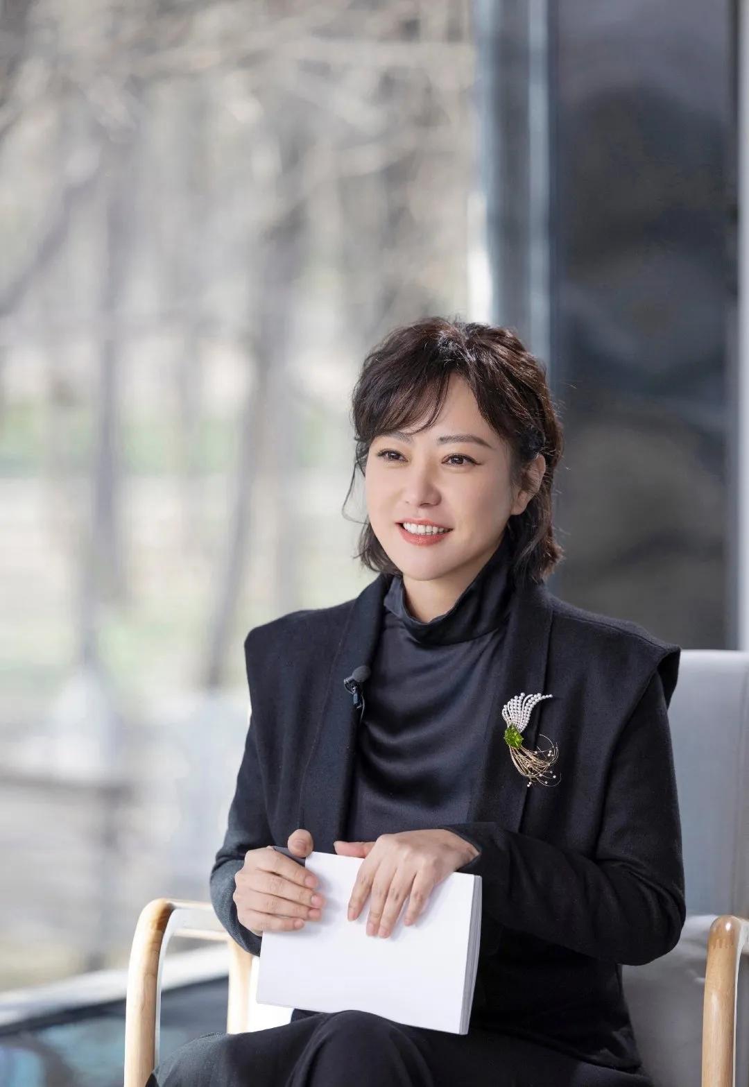 郝蕾：二婚嫁普通老公，生下双胞胎，离婚后生活状况如何？