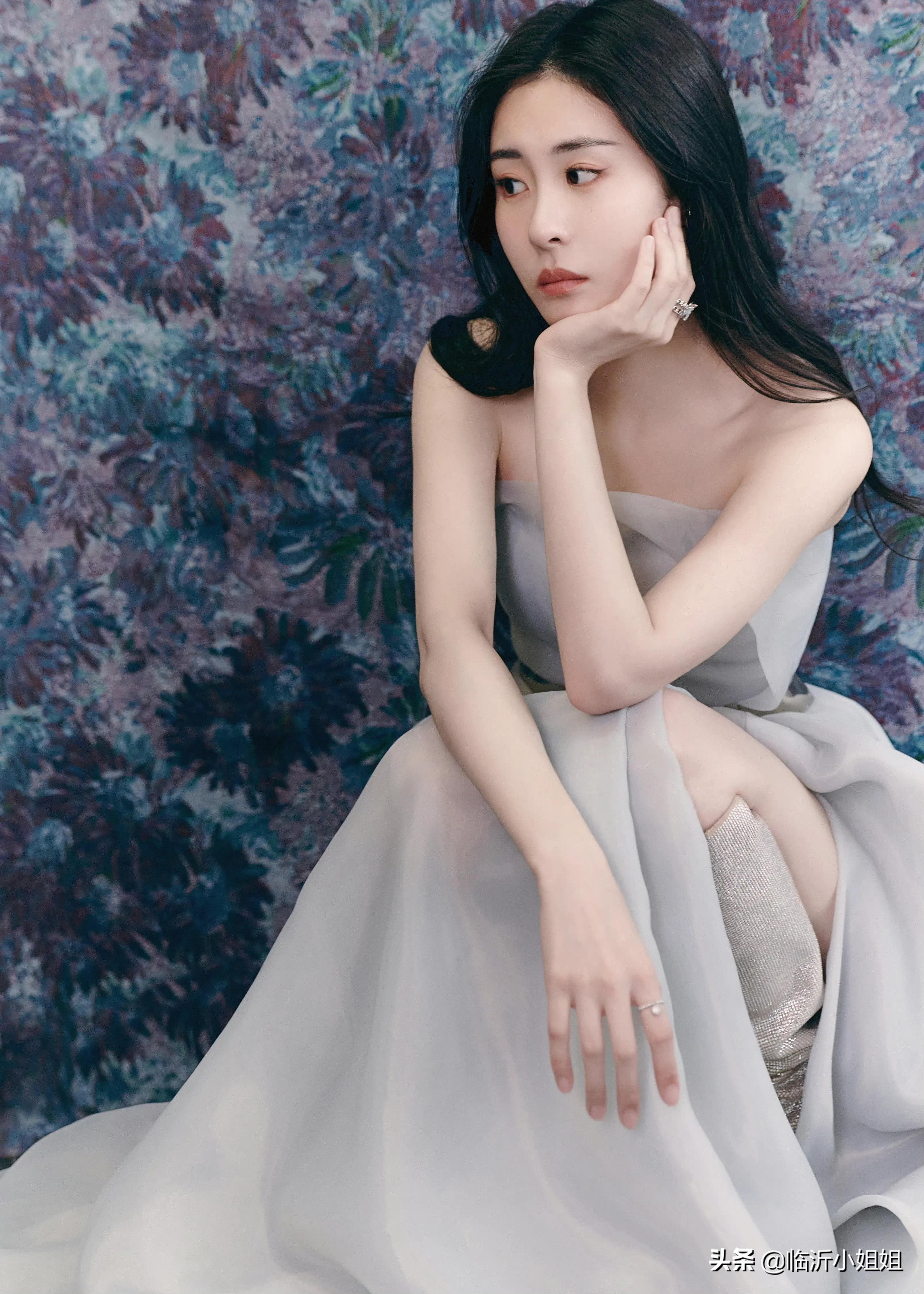 张碧晨简介 个人资料 ，才华横溢的美女歌手，温婉柔情的气质，太迷人