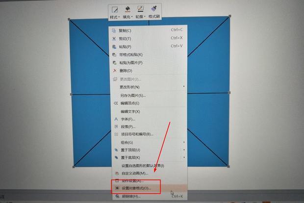 配图