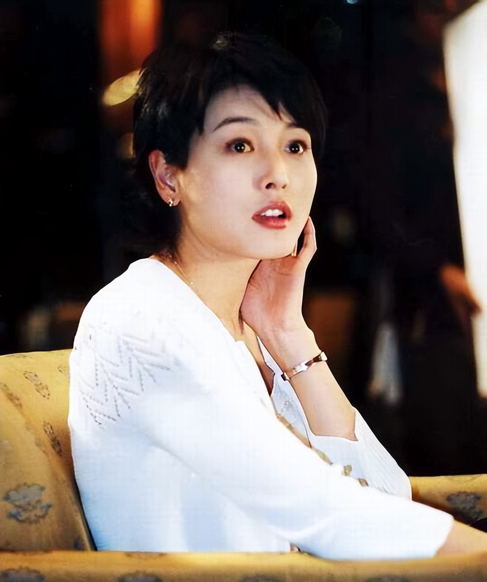 知名女星张延：父亲早逝最疼妈妈，我与丈夫有两个家
