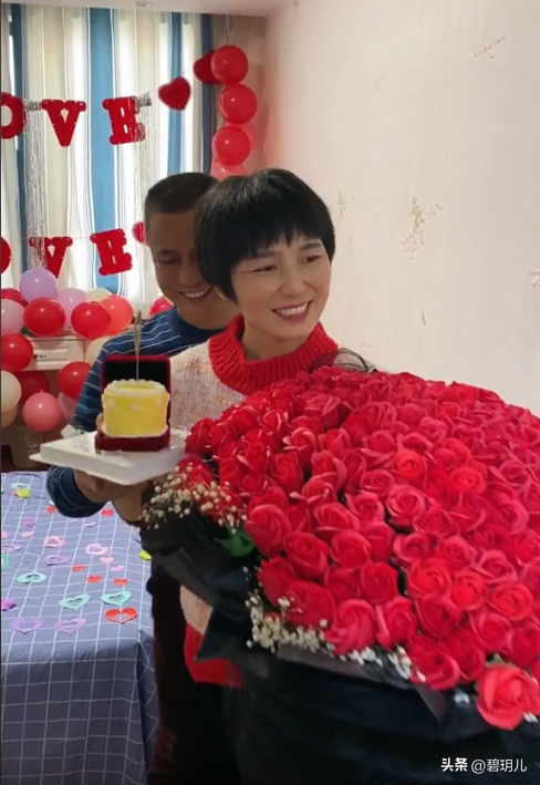 小杨哥个人资料简介哪里人（安徽95后小杨哥，粉丝数逼近1个亿，他们为什么那么招人追捧？）