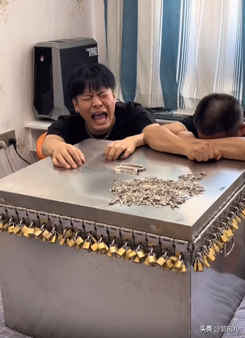 小杨哥个人资料简介哪里人（安徽95后小杨哥，粉丝数逼近1个亿，他们为什么那么招人追捧？）