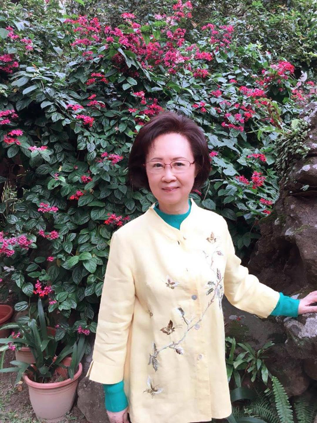 金铭简历及个人资料简介 “小婉君”今年43：年少成名红炸天，如今被父母催婚烦恼不堪