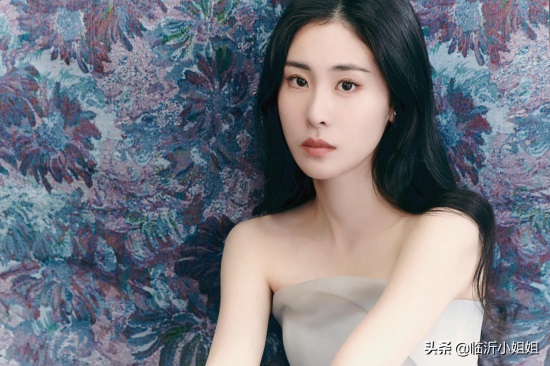 张碧晨简介 个人资料 ，才华横溢的美女歌手，温婉柔情的气质，太迷人