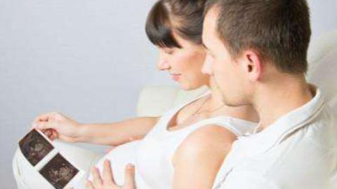 怀男孩最早胎动的表现是什么?还有什么方法看男孩女孩?.jpg 怀男孩最早胎动的表现是什么?还有什么方法看男孩女孩?.jpg