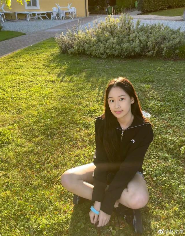 赵文卓46岁生日无人祝福(赵文卓夫妇发祝福)(2)