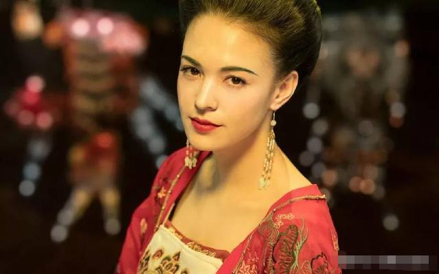 林芳兵版本杨贵妃对比(王璐瑶雍容大气)(7)