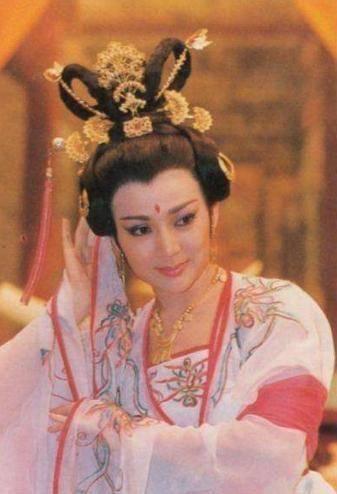 林芳兵版本杨贵妃对比(王璐瑶雍容大气)(4)
