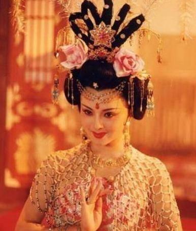 林芳兵版本杨贵妃对比(王璐瑶雍容大气)(6)