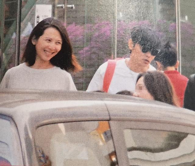 蔡少芬张晋高龄三子十年生日祝福(蔡少芬结婚11年三胎喜得贵子)(6)