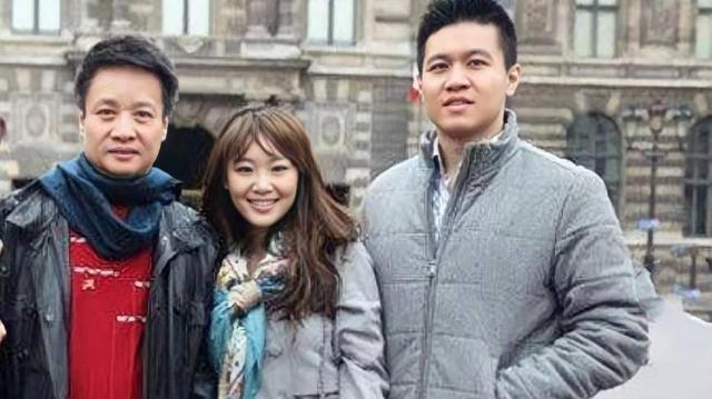 歌唱家阎维文的家庭情况(歌唱家阎维文娶初恋为妻)(23)