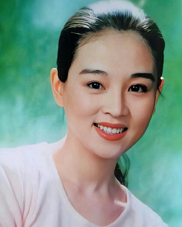 演员赵明明简历(和嫂子宋丹丹一样被英家人所伤)(8)