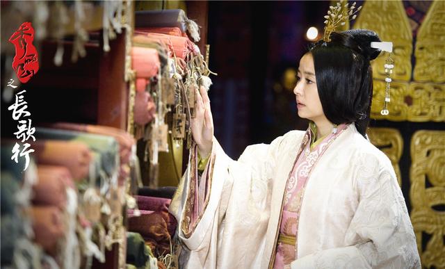 刘诗诗扮相仙气飘飘(9位女星汉宫造型)(6)