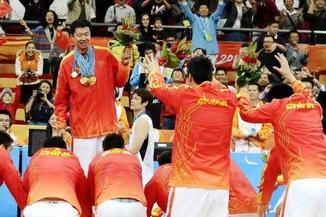 王治郅经历（那个被叫做叛徒）(9)
