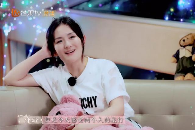 谢娜双胞胎女儿近照曝光(谢娜仨女儿首合照引关注)(14)