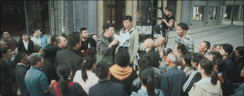 刘德华十大经典喜剧(喜剧荒诞犯罪)(26)